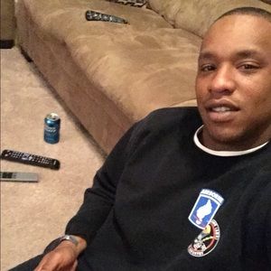 Meet your Posher, Laron