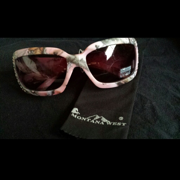 Montana West Pink Camo Sunglasses