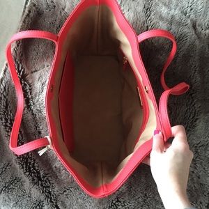 GiGi New York Bags - GiGi New York Mini Taylor Poppy Tote GiGi New York Bags - GiGi New York Mini Taylor Poppy Tote