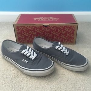 Vans: Authentic