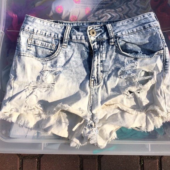 High waisted ombré washed short shorts