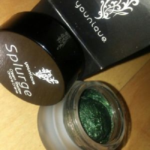 Younique splurge eye shadow cream