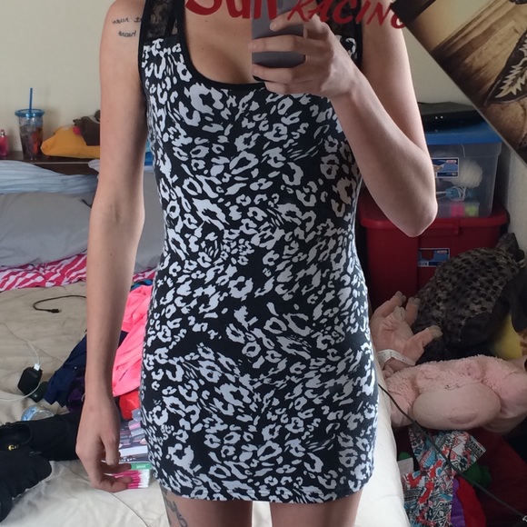 Dress - Picture 2 of 3