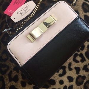 NWT Victoria's Secret purse!