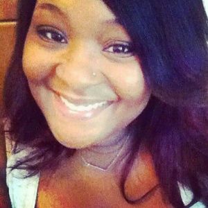 Meet your Posher, Kendra