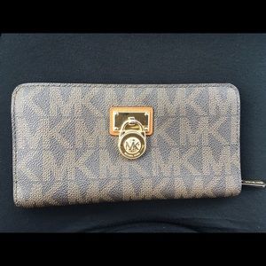 Michael Kors wallet