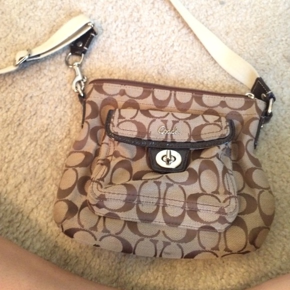 Coach Handbags - Coach satchel!