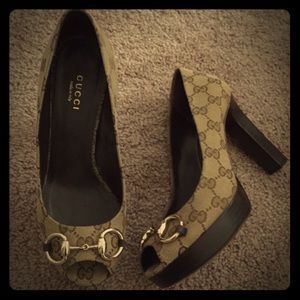 Gucci heels 💯 authentic