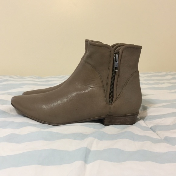 Steve Madden Signals Beige Booties