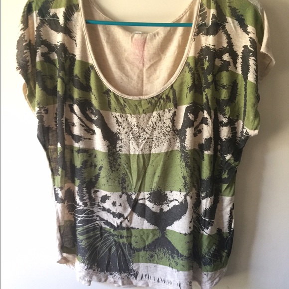 Cute fashion Tshirt