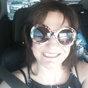 Meet your Posher, Bea