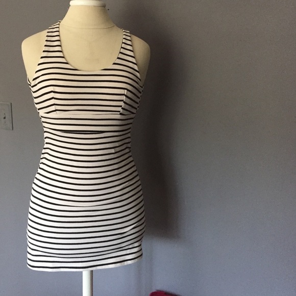 Perfect Dress Striped Dress With Statement Back - Picture 2 of 5