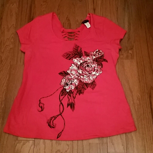 Torrid red open back type tee
