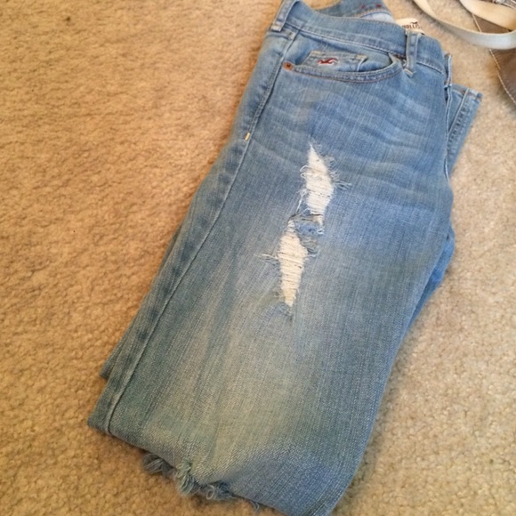 Jean's with holes