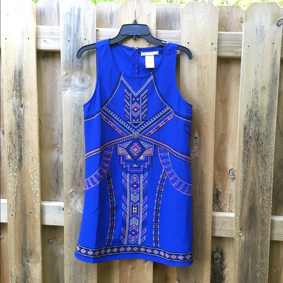 NWOT Cute Embroidered sleeveless Shift Dress