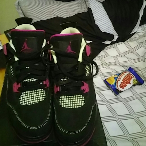 Meet your Posher, Angelica - Picture 4 of 4