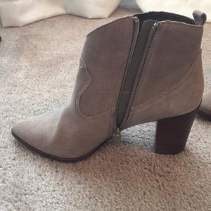 Steve Madden boots
