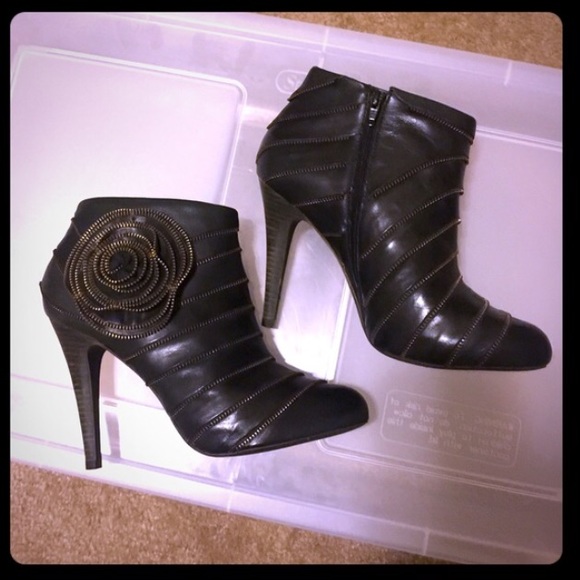 BCBGMaxAzria Shoes - 🎉Host Pick 5/3/16! BCBGMaxAzria Leather Booties/7