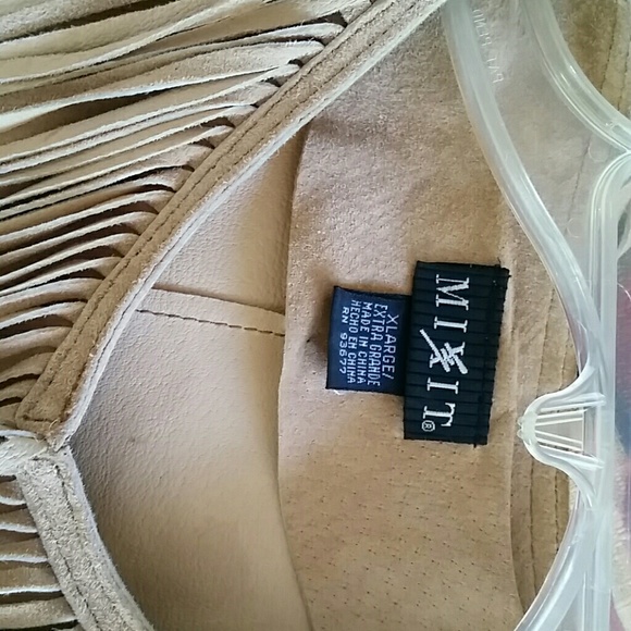 Jacket - Picture 4 of 4