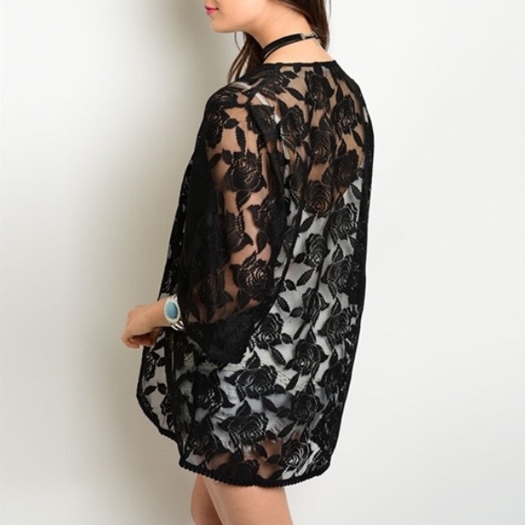 Black Rose Kimono - Picture 2 of 4