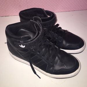 FINALL 5$ discount sale Adidas high top