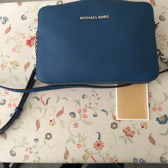 Sold 🚫🚫 - Picture 3 of 3