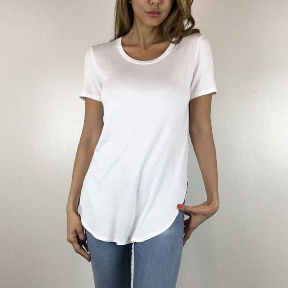 • SOLD • Your Fav White Tee M - Picture 4 of 4