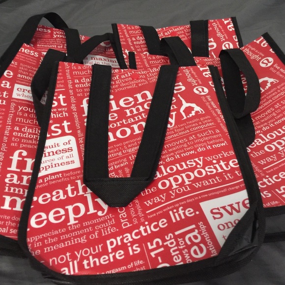 5 small lulu bags
