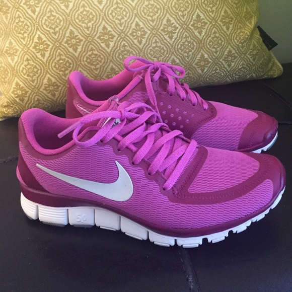 Nike Free 5.0 Sneakers