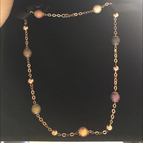 *NEW* Necklace with colored beads in velvet box