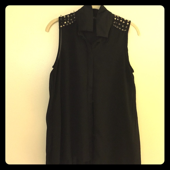 Short sleeve top - Picture 1 of 1