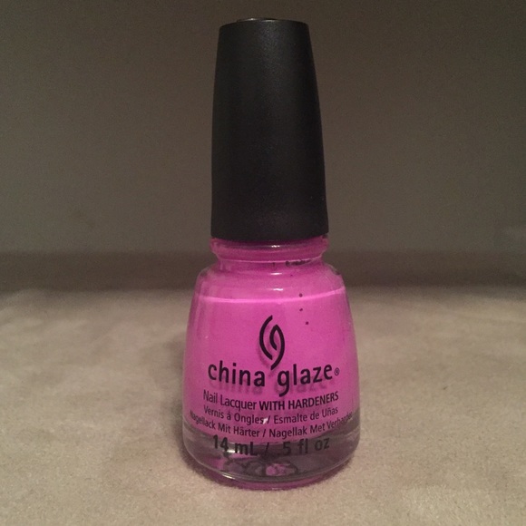 China glaze nail polish in "That's Shore Bright"
