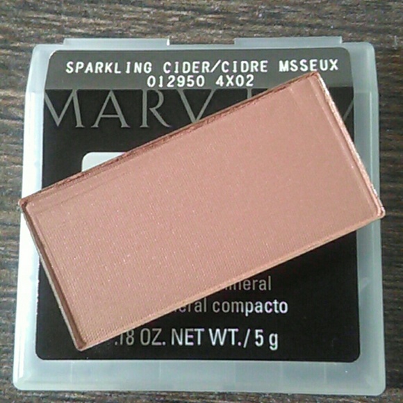 ***SOLD*** Mary Kay Mineral Cheek Color