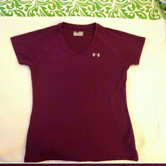 Under Armour workout top - Picture 1 of 2