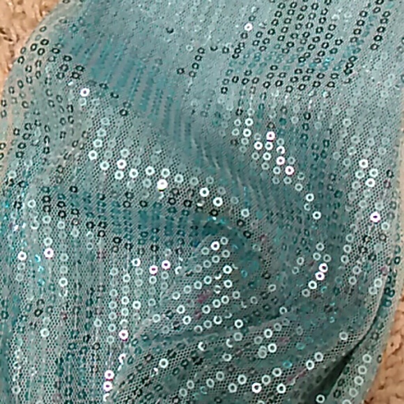 Scarf - Picture 2 of 4