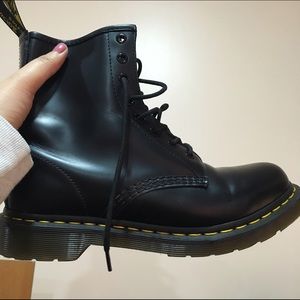 selling doc martens somewhat broken in