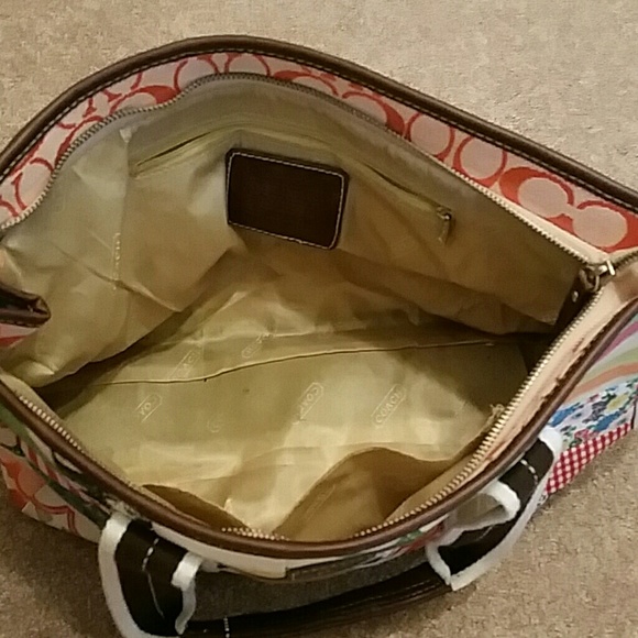 Coach Handbags - Coach purse, medium size