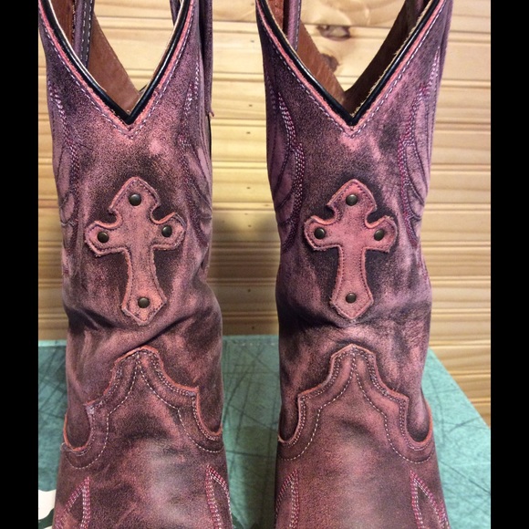 SOLD Cross and Wings Distressed Pink Cowgirl Boots - Picture 2 of 4