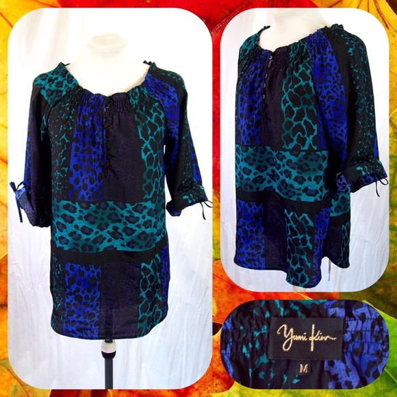 Yumi Kim Tops - YUMI KIM Blue Multicolor Off Shoulder Tunic Sz M