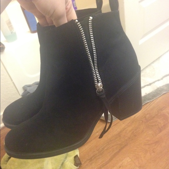 Brand new h&m zip up booties