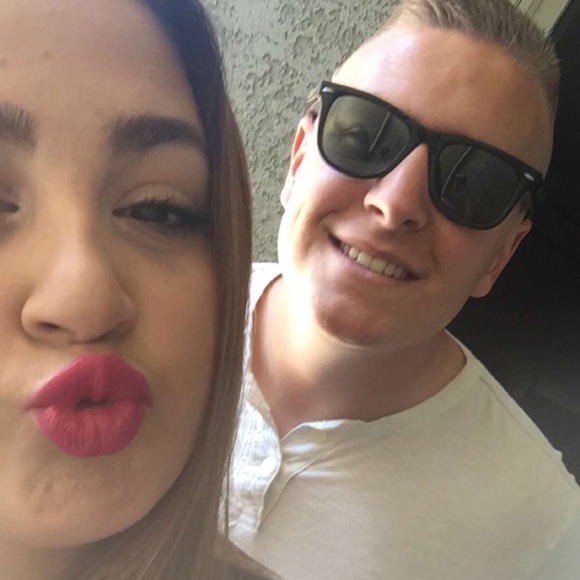 Meet your Posher, Mackenzie - Picture 1 of 1