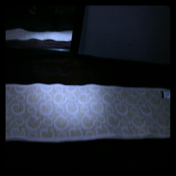 Guess Scarf