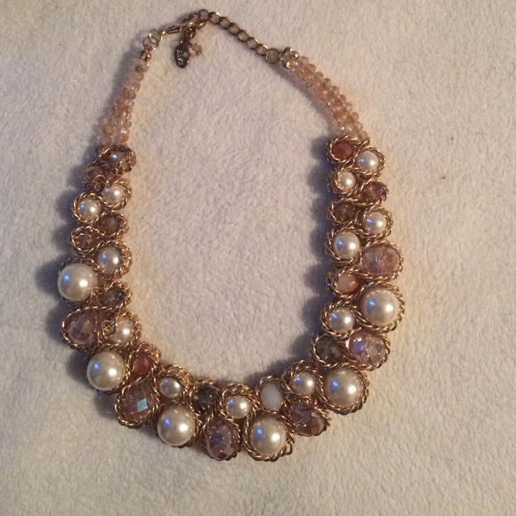 Jewelry - Gold Statement Necklace