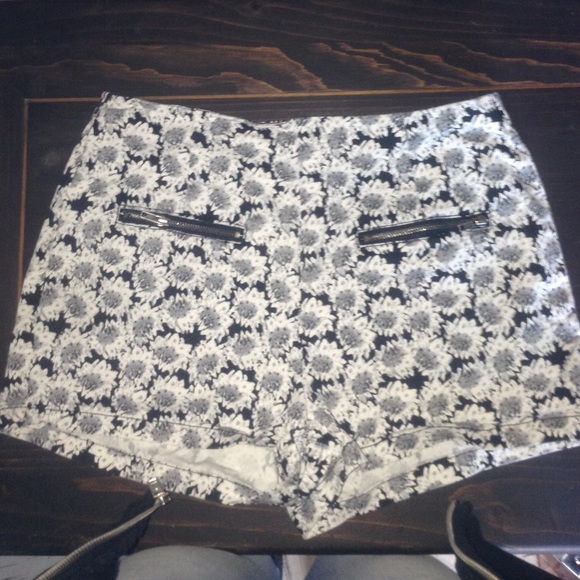 Floral shorts