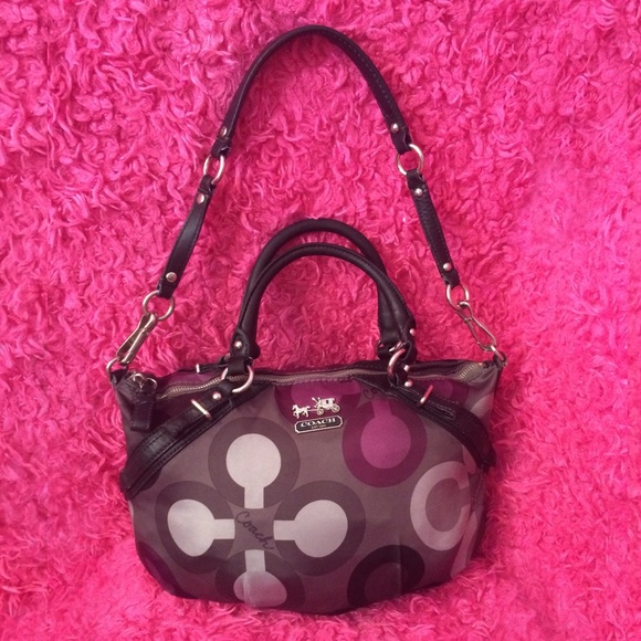 💜COACH PURPLE MONOGRAMMED PURSE💜