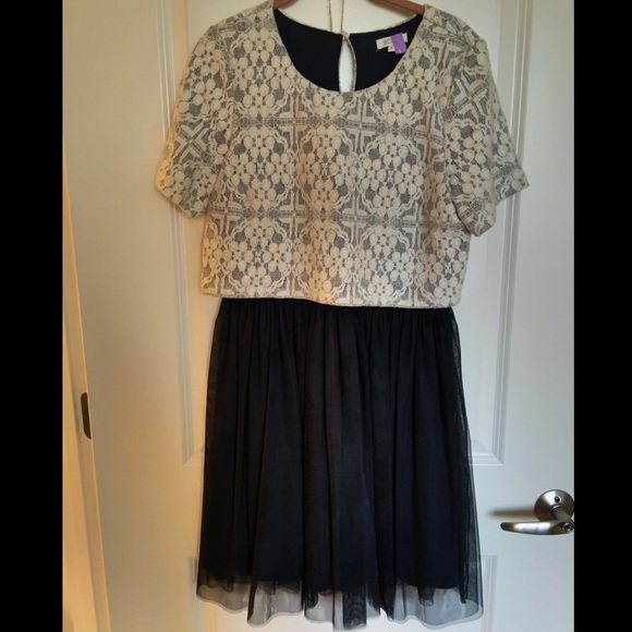 Anthropologie Claira Tulle-Lace Dress