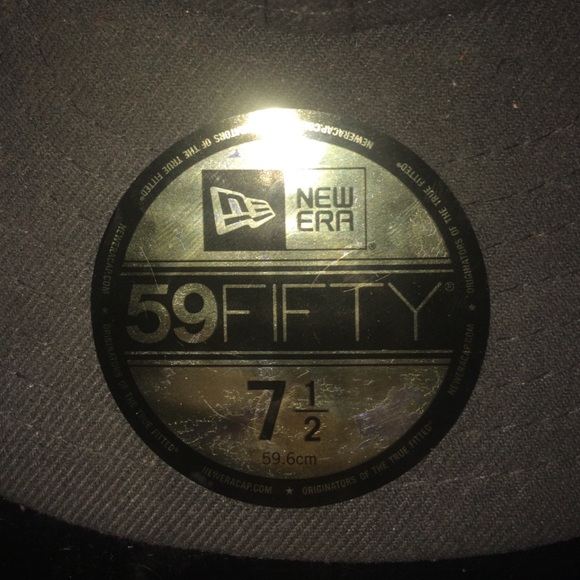 Atlanta Braves Fitted Cap - Picture 4 of 4