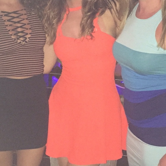 Neon orange dress - Picture 3 of 3