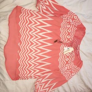 NEW! Peach & white Chevron blouse