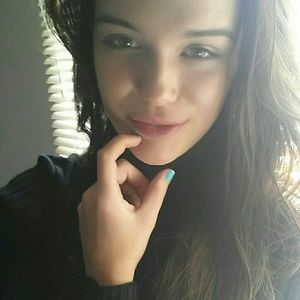 Meet your Posher, Brittany